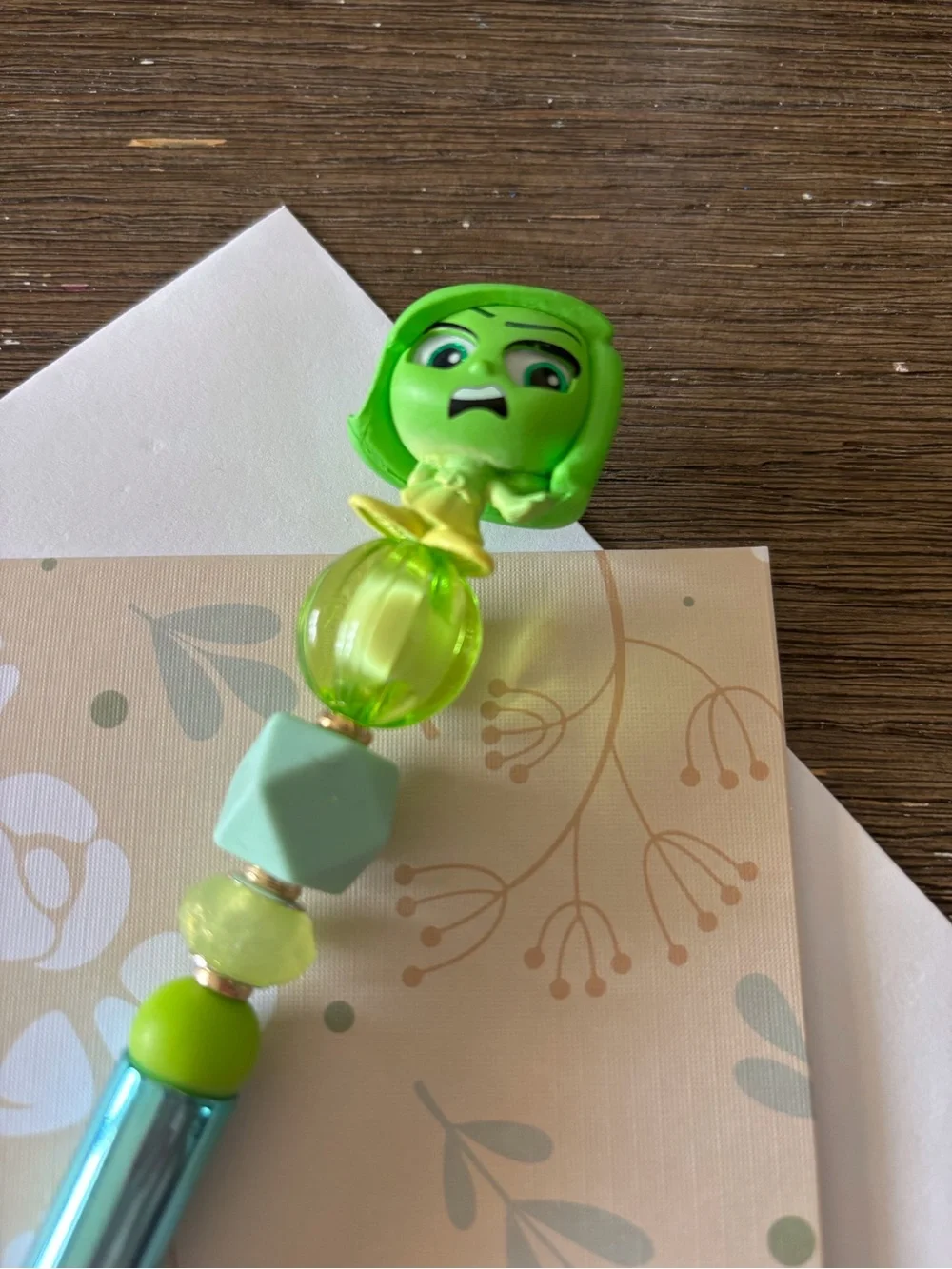Disney Doorables: Inside Out: Disgust Dual Color handmade beaded pen